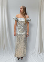 Lataa kuva Galleria-katseluun, Täyspitkä paljetti iltapuku halkiolla.