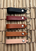 Lataa kuva Galleria-katseluun, Nahkaiset avaimenperät