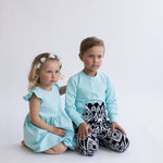 Lataa kuva Galleria-katseluun, Collegepaita | DiiVi