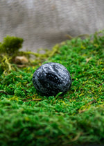 Lataa kuva Galleria-katseluun, Lumihiutale obsidiaani