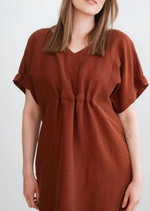 Lataa kuva Galleria-katseluun, Pääskysen siivet mekko