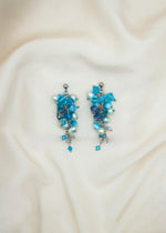 Lataa kuva Galleria-katseluun, Siniset roikkuvat terttukorvakorut