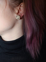 Lataa kuva Galleria-katseluun, BellaDonna-nappikorvakorut | Mini