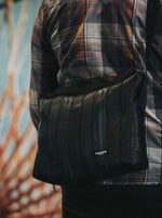 Lataa kuva Galleria-katseluun, Olkalaukku | Vaaka