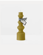 Lataa kuva Galleria-katseluun, Aina-mehiläisvahakynttilä | Neilikka, pistaasi, ruusunmarja