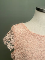 Lataa kuva Galleria-katseluun, Pitsimekko | 164 cm