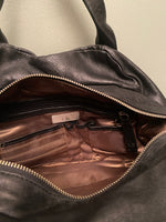 Lataa kuva Galleria-katseluun, Nahkalaukku Calvin Klein