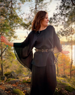 Lataa kuva Galleria-katseluun, Kurjenmiekka-paita | Musta, sininen