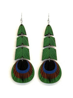 Lataa kuva Galleria-katseluun, Puiset riikinkukko korvakorut.