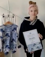 Lataa kuva Galleria-katseluun, Ekologinen lasten byjama luomupuuvillasta susikuosilla.