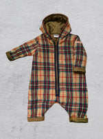 Lataa kuva Galleria-katseluun, Tyylijäs ja ajaton Punaisen Norsun villainen lasten ulkohaalari.