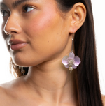 Lataa kuva Galleria-katseluun, Sakura-korvakorut | Butterfly Orchid Pearl Earrings
