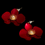 Lataa kuva Galleria-katseluun, Sakura-korvakorut | Butterfly Orchid Stud Earrings
