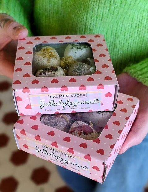 Jalkakylpypommit Sekoitus sydänpaketissa