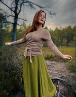 Lataa kuva Galleria-katseluun, Silkkivilla kietaisuneule edestä.
