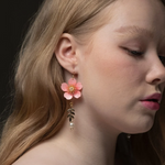 Lataa kuva Galleria-katseluun, Sakura-korvakorut | Spring Drop Earrings
