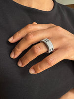 Lataa kuva Galleria-katseluun, Trio ring silver | La Mollla

