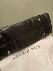 Nahkalaukku Calvin Klein
